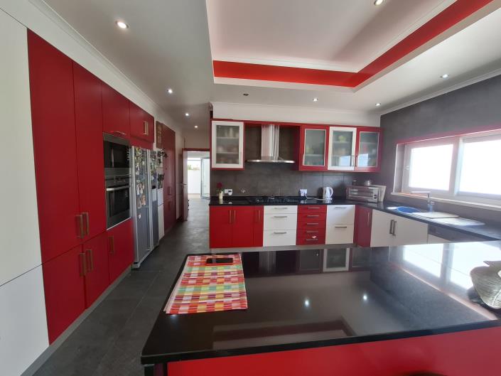 Image No.6-4 Bed House/Villa for sale