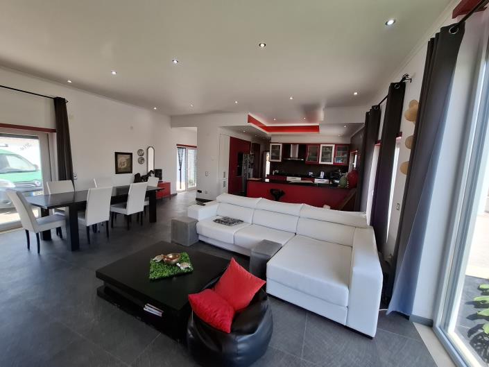 Image No.11-4 Bed House/Villa for sale