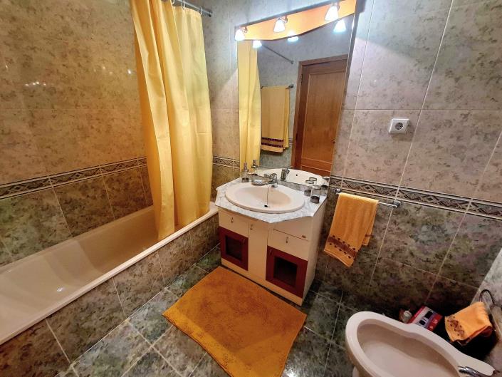 Image No.28-3 Bed Apartment for sale