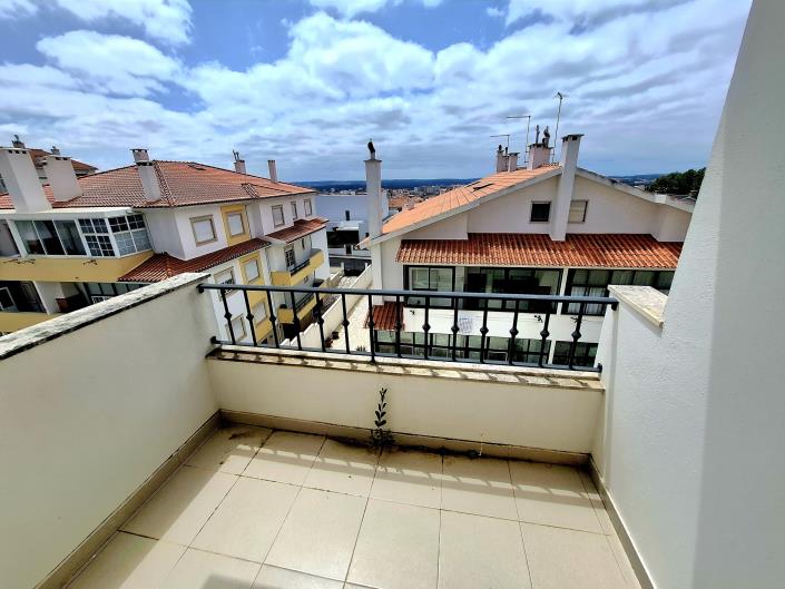 Image No.40-3 Bed Apartment for sale