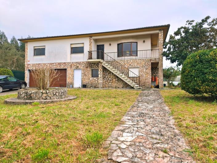 Image No.2-4 Bed House for sale