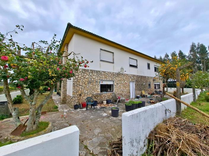 Image No.8-4 Bed House for sale