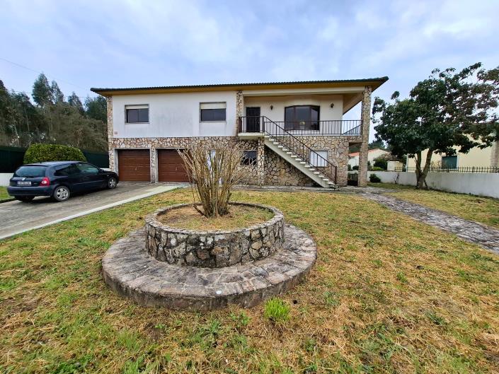 Image No.41-4 Bed House for sale