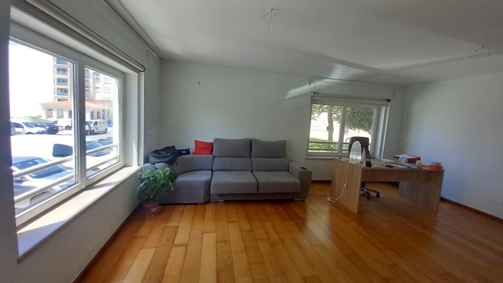 Image No.7-3 Bed Apartment for sale
