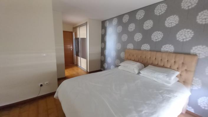 Image No.21-3 Bed Apartment for sale