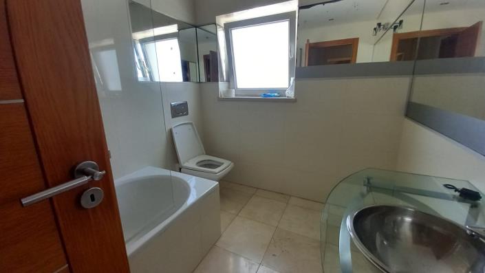 Image No.31-3 Bed Apartment for sale