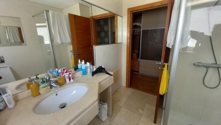 Image No.33-3 Bed Apartment for sale