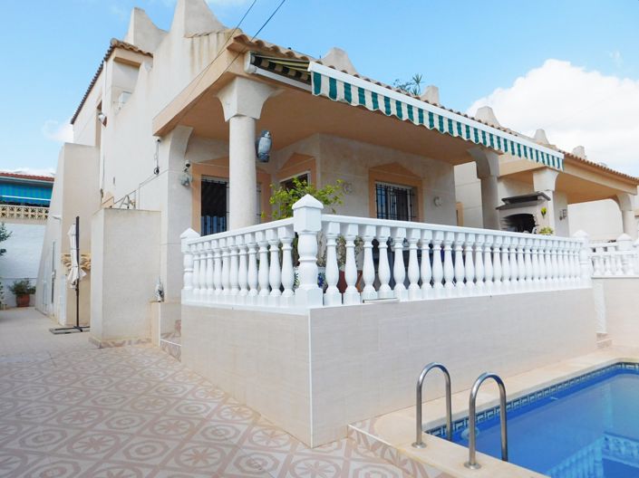 Image No.1-3 Bed Villa for sale