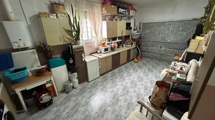 Image No.16-3 Bed Property for sale