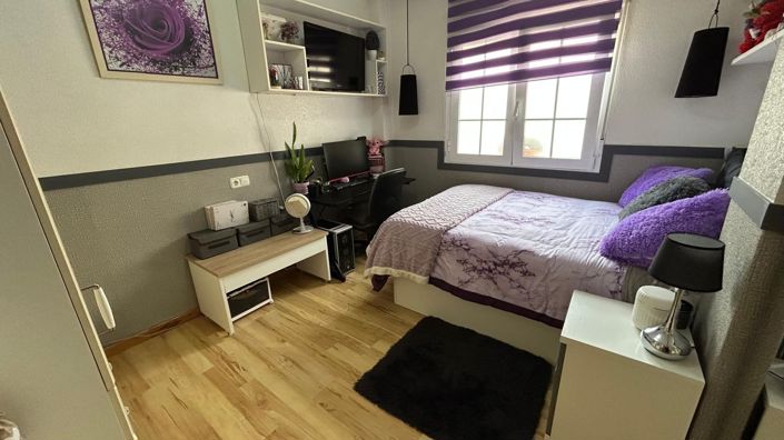 Image No.22-3 Bed Property for sale