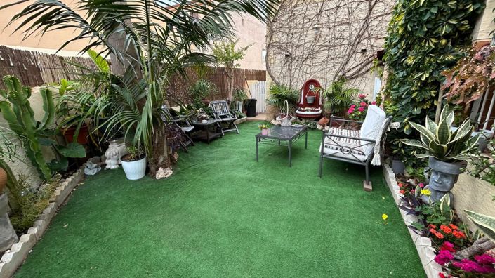 Image No.25-3 Bed Property for sale