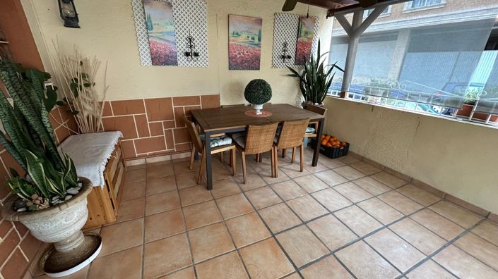 Image No.26-3 Bed Property for sale