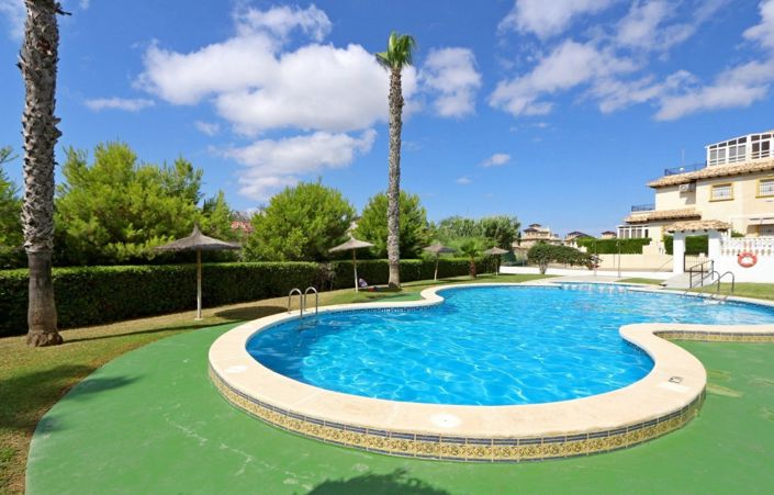 Image No.2-2 Bed Property for sale