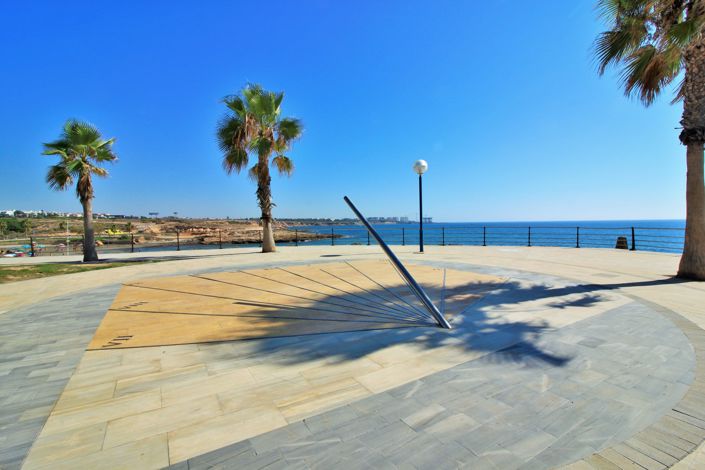 Image No.47-2 Bed Property for sale