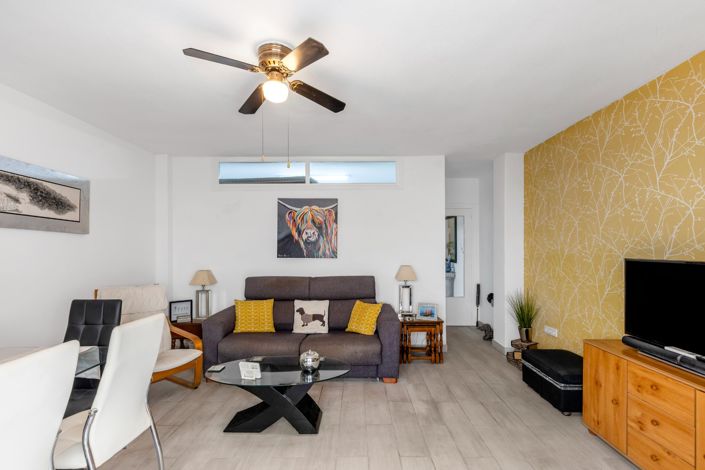 Image No.2-Appartement de 2 chambres à vendre à Torrevieja