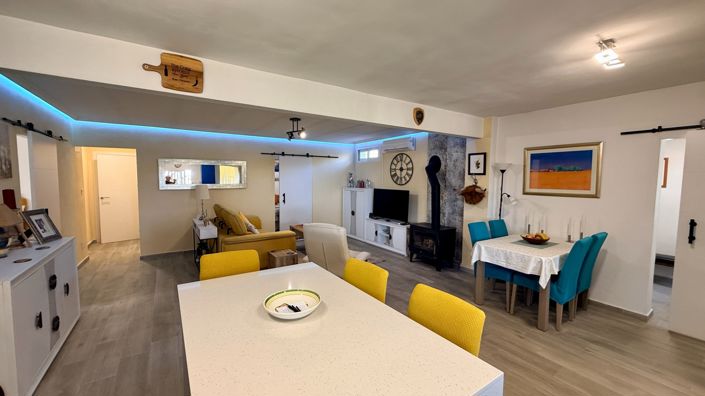 Image No.28-4 Bed Country House for sale