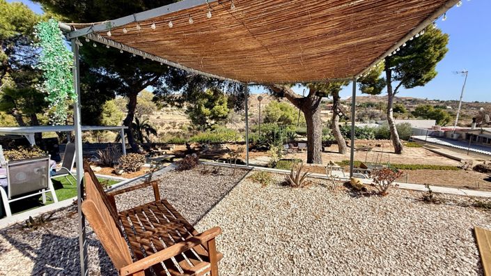 Image No.8-4 Bed Country House for sale