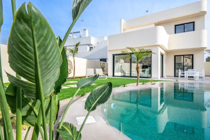 Image No.5-3 Bed Villa for sale