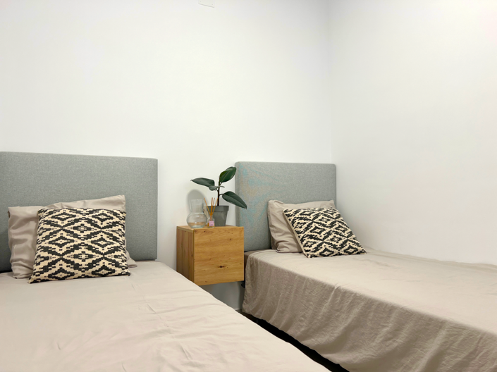 Image No.8-2 Bed Apartment for sale