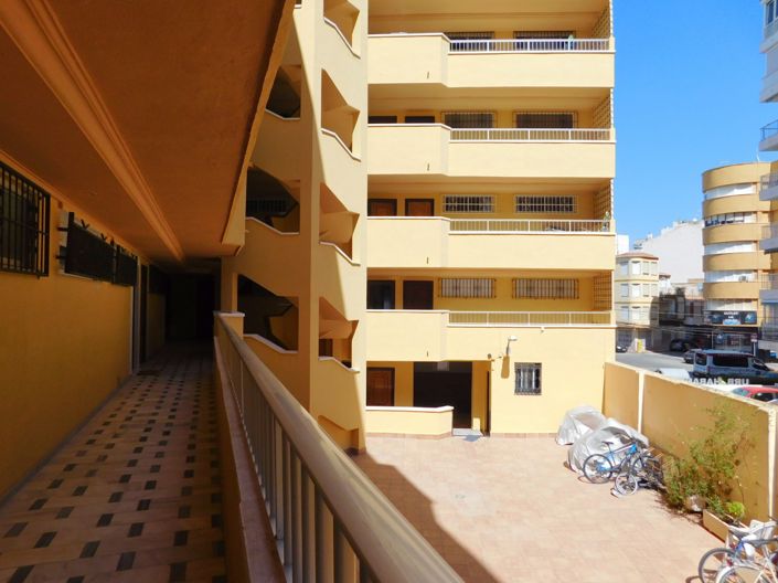 Image No.23-3 Bed Apartment for sale