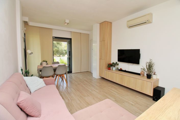 Image No.10-3 Bed Villa for sale