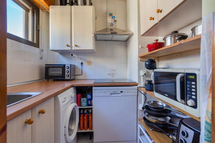 Image No.19-3 Bed Apartment for sale