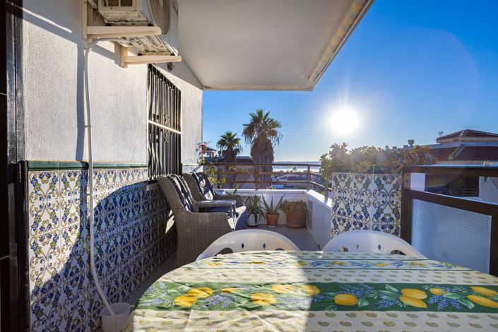 Image No.21-3 Bed Apartment for sale