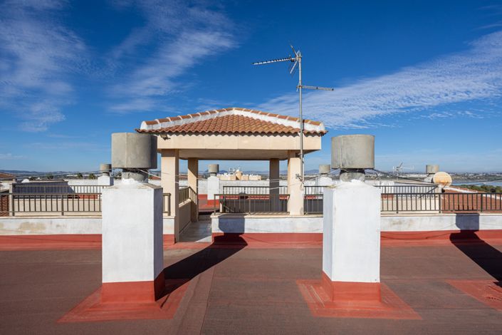 Image No.32-3 Bed Apartment for sale