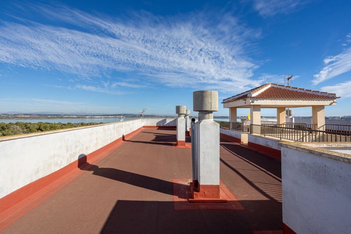 Image No.34-3 Bed Apartment for sale