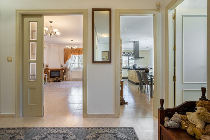 Image No.6-3 Bed Property for sale