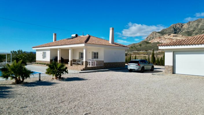 Image No.3-Maison de campagne de 3 chambres à vendre à Macisvenda