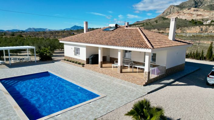 Image No.8-Maison de campagne de 3 chambres à vendre à Macisvenda