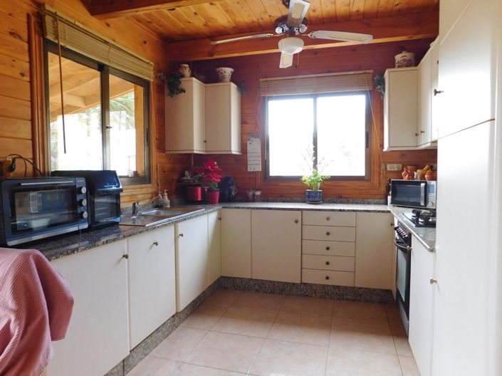 Image No.19-2 Bed Country House for sale