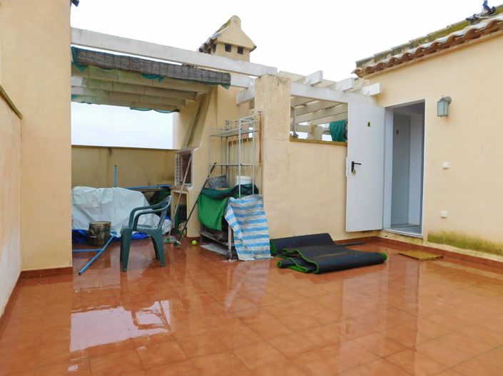 Image No.20-2 Bed Apartment for sale