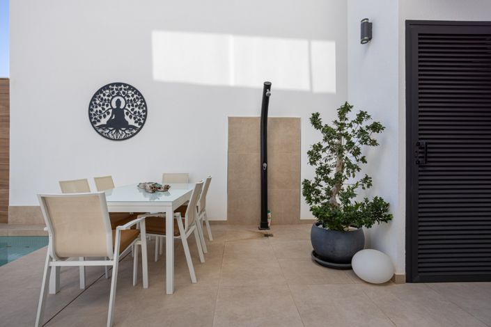 Image No.40-3 Bed Townhouse for sale