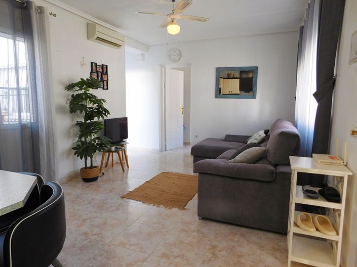 Image No.11-2 Bed Townhouse for sale