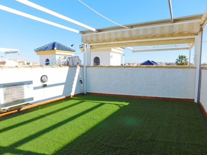 Image No.27-2 Bed Townhouse for sale