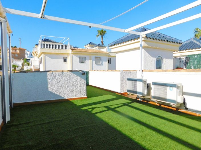 Image No.28-2 Bed Townhouse for sale