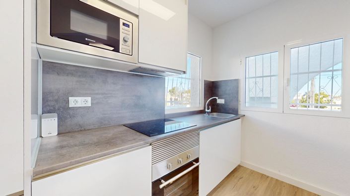 Image No.6-2 Bed Bungalow for sale