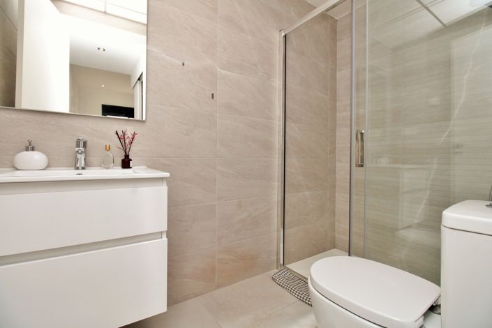 Image No.13-2 Bed Property for sale