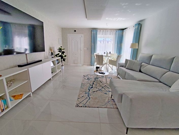 Image No.5-2 Bed Property for sale