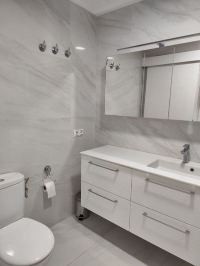 Image No.8-2 Bed Property for sale