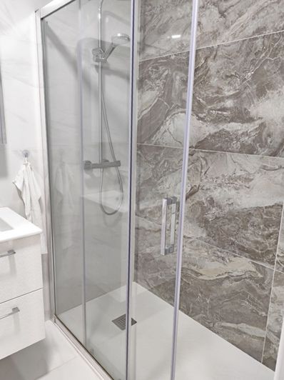 Image No.9-2 Bed Property for sale