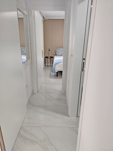 Image No.10-2 Bed Property for sale