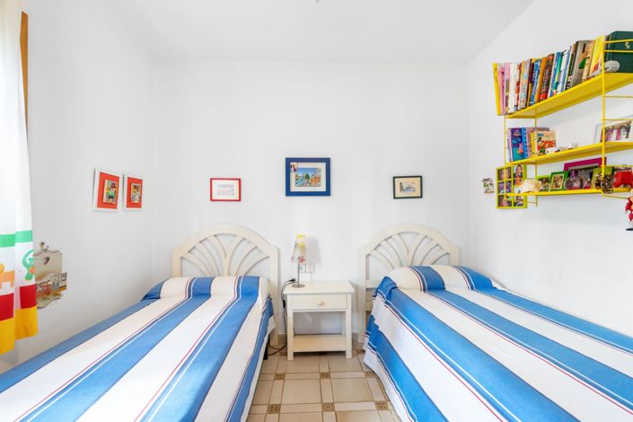 Image No.20-3 Bed Apartment for sale