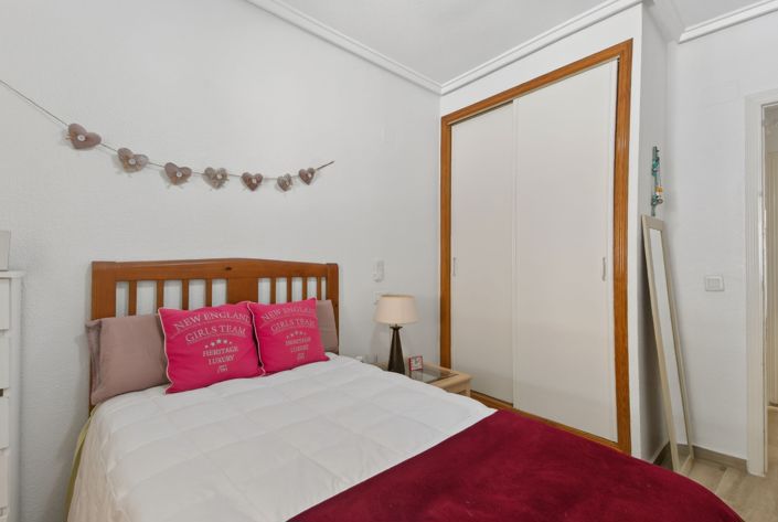 Image No.18-2 Bed Apartment for sale