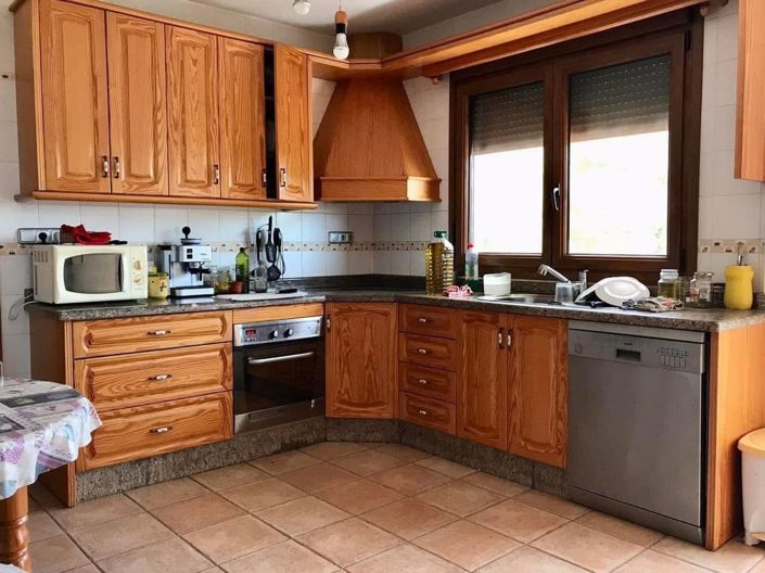 Image No.8-3 Bed Country House for sale