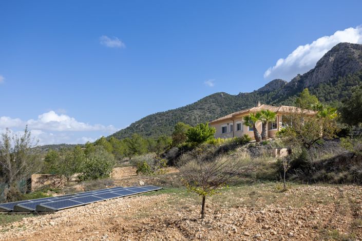 Image No.44-3 Bed Property for sale