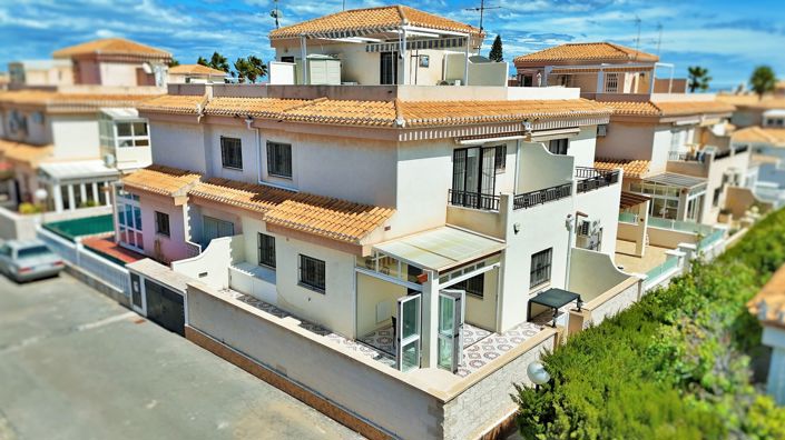 Image No.27-3 Bed Property for sale
