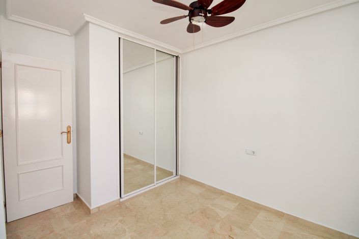 Image No.21-3 Bed Property for sale